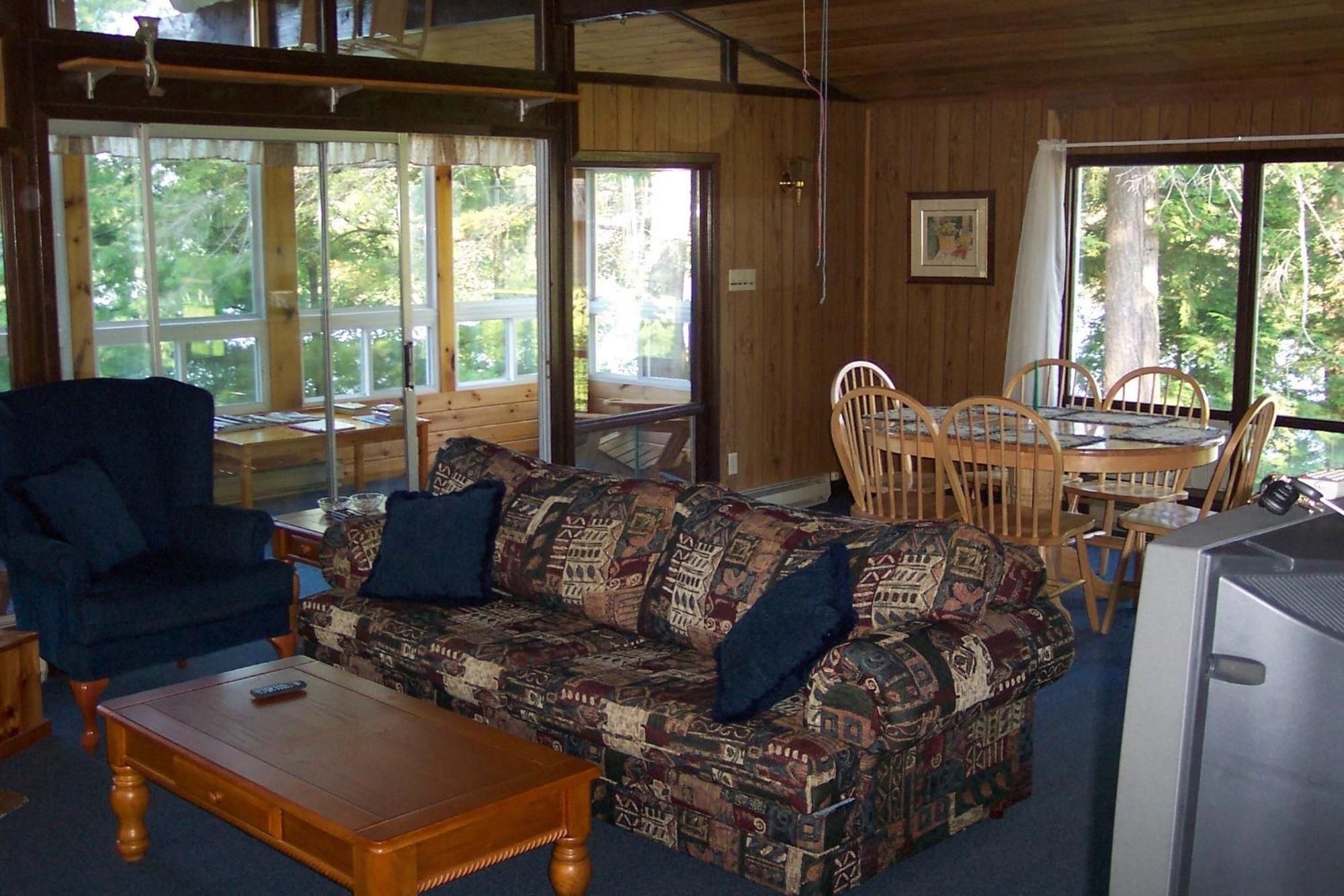 Sunny Point Resort Otter Lake Exterior photo