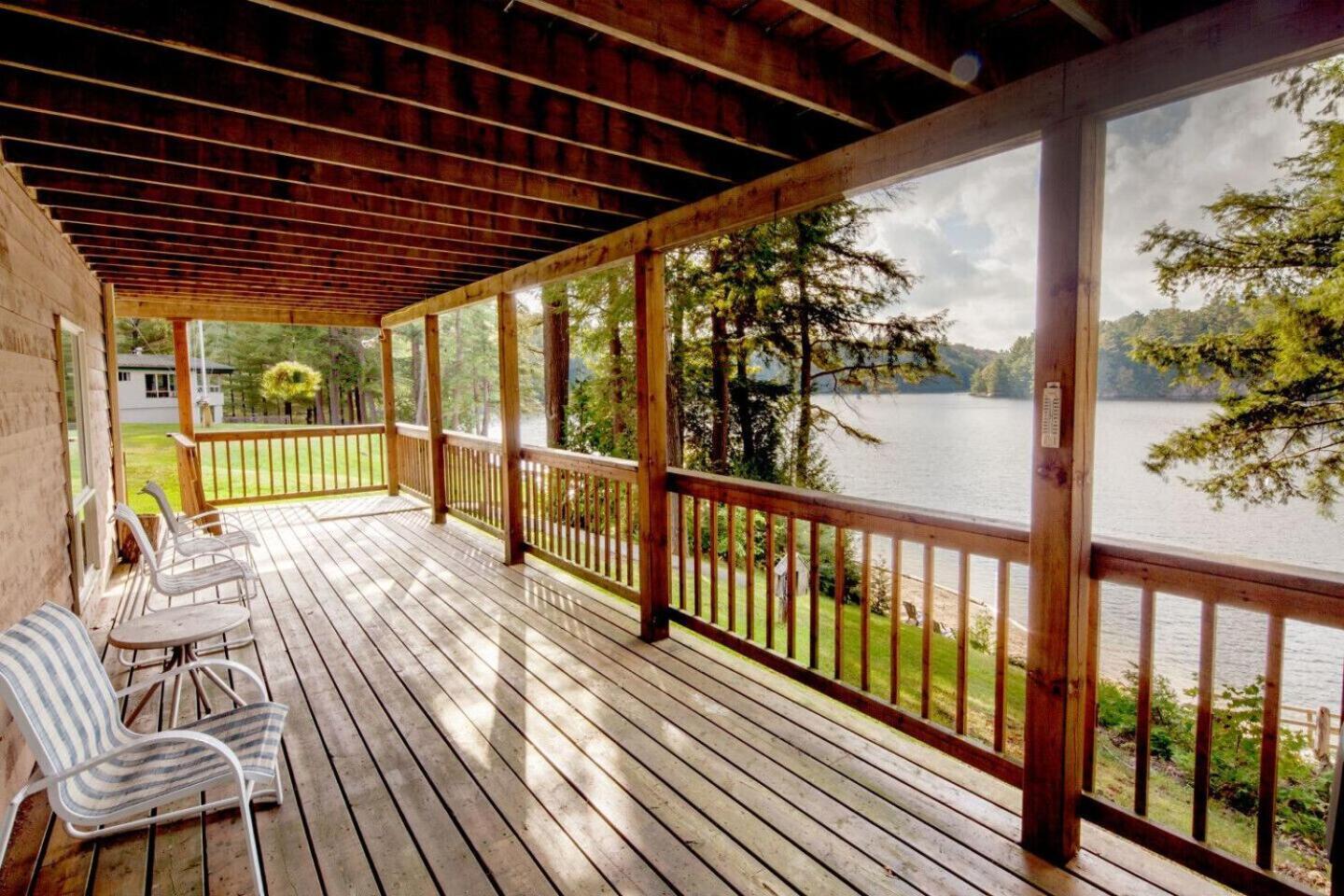 Sunny Point Resort Otter Lake Exterior photo