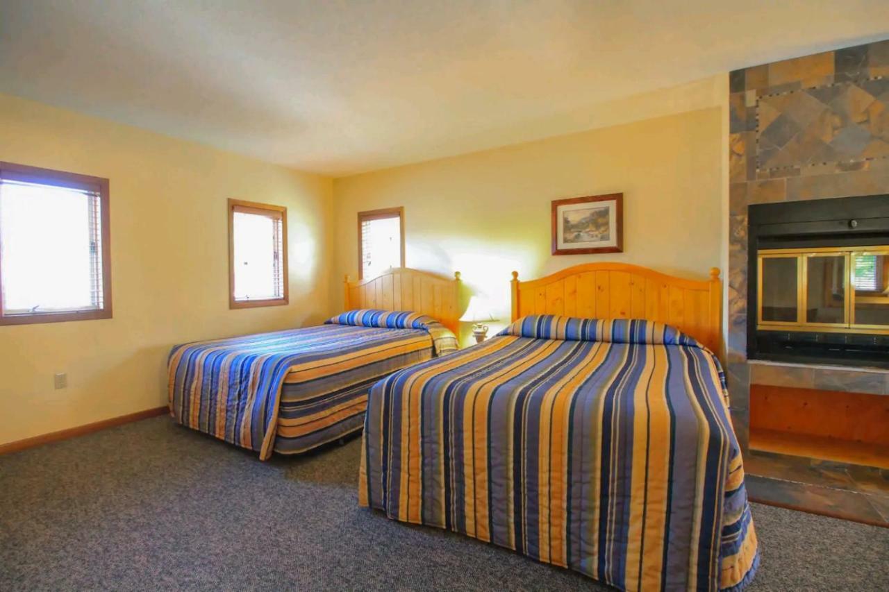 Sunny Point Resort Otter Lake Exterior photo