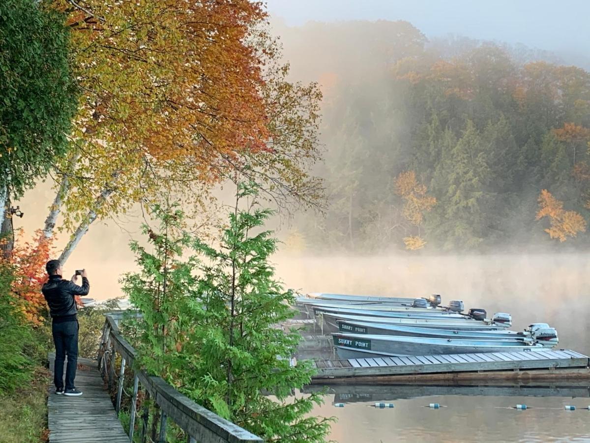 Sunny Point Resort Otter Lake Exterior photo