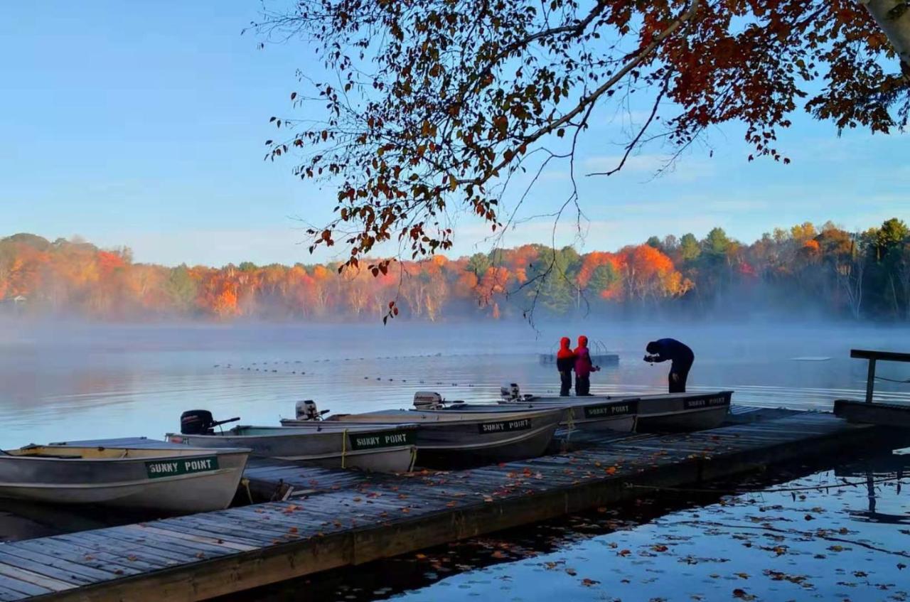 Sunny Point Resort Otter Lake Exterior photo